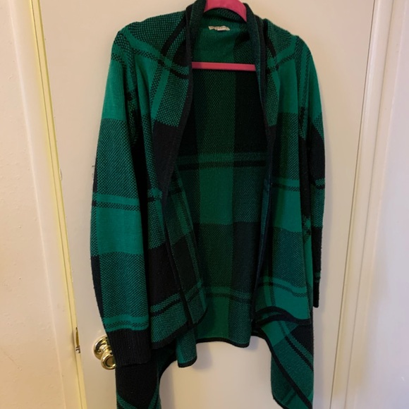 black and green cardigan